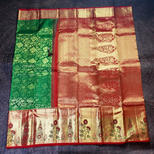Kanchi Pattu - J014575